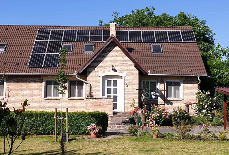 Project_0004_6kw Sistema de montagem solar em telhado de telha na Hungria.jpg